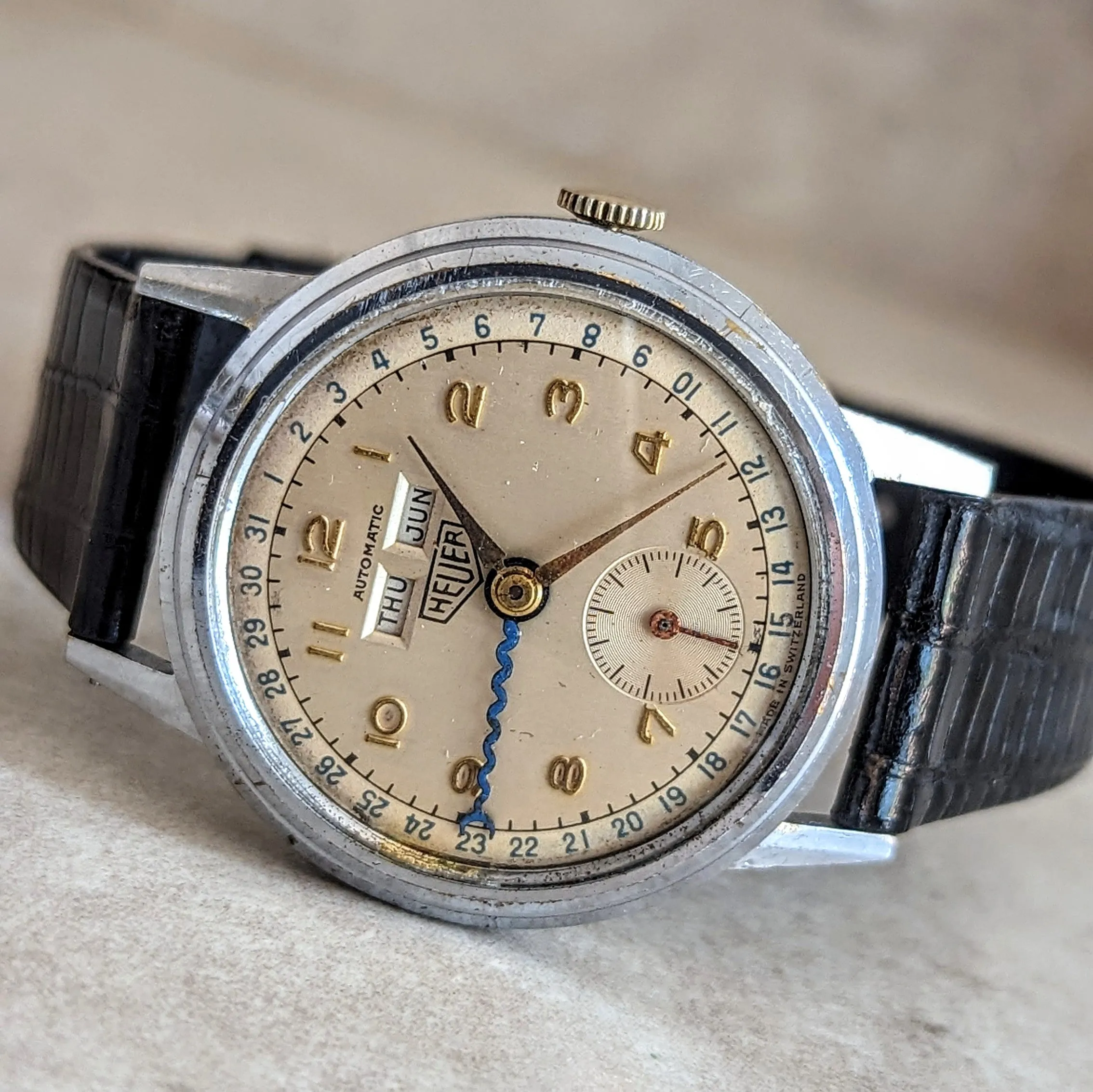 1950s HEUER Bumper Automatic Triple Calendar Wristwatch Ref. 1806 17 Jewels Vintage Watch