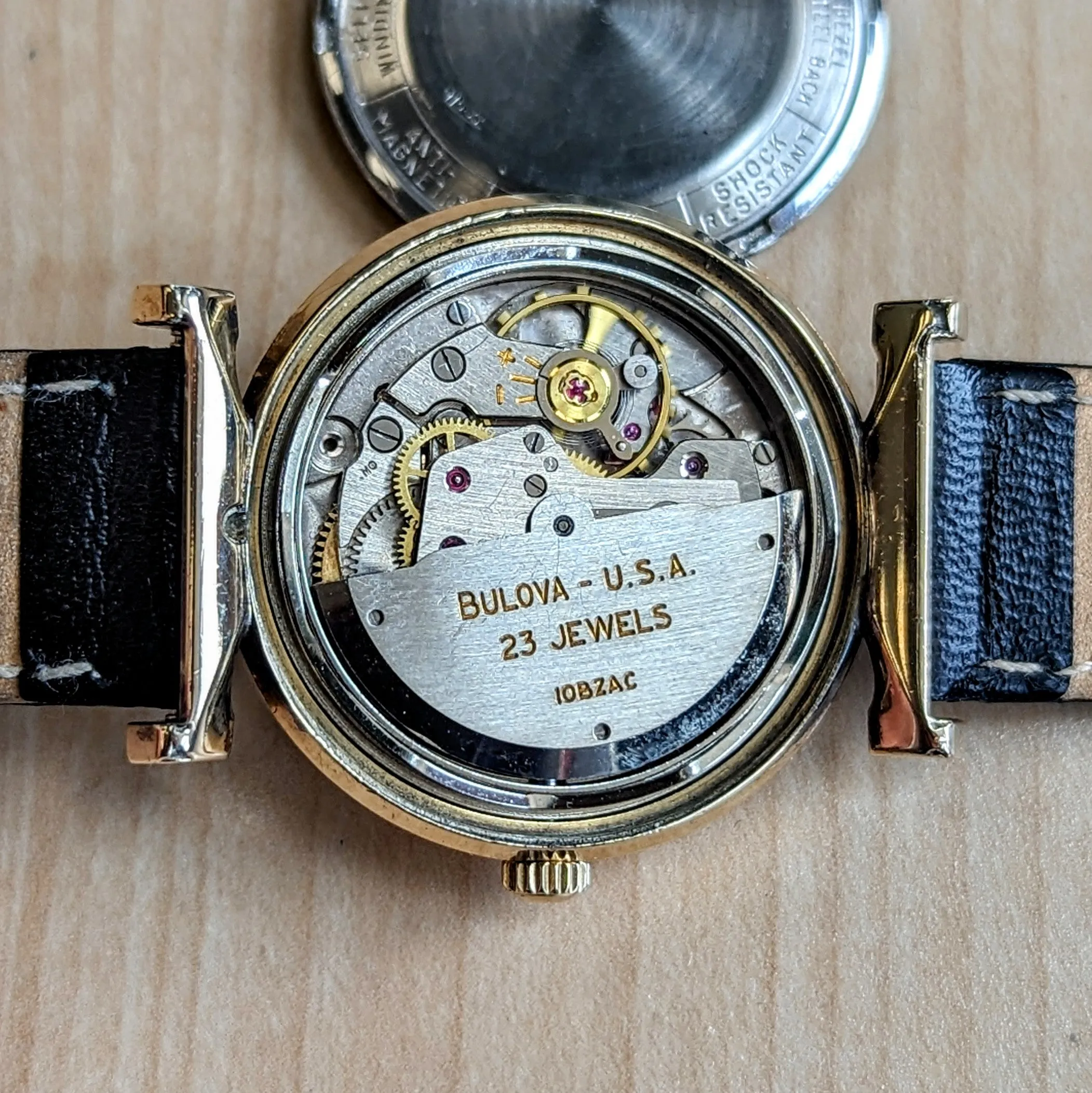 1960 BULOVA 23 "TAW" Automatic Watch 23 Jewels Cal. 10BZACTextured Dial Fancy Lugs & Case