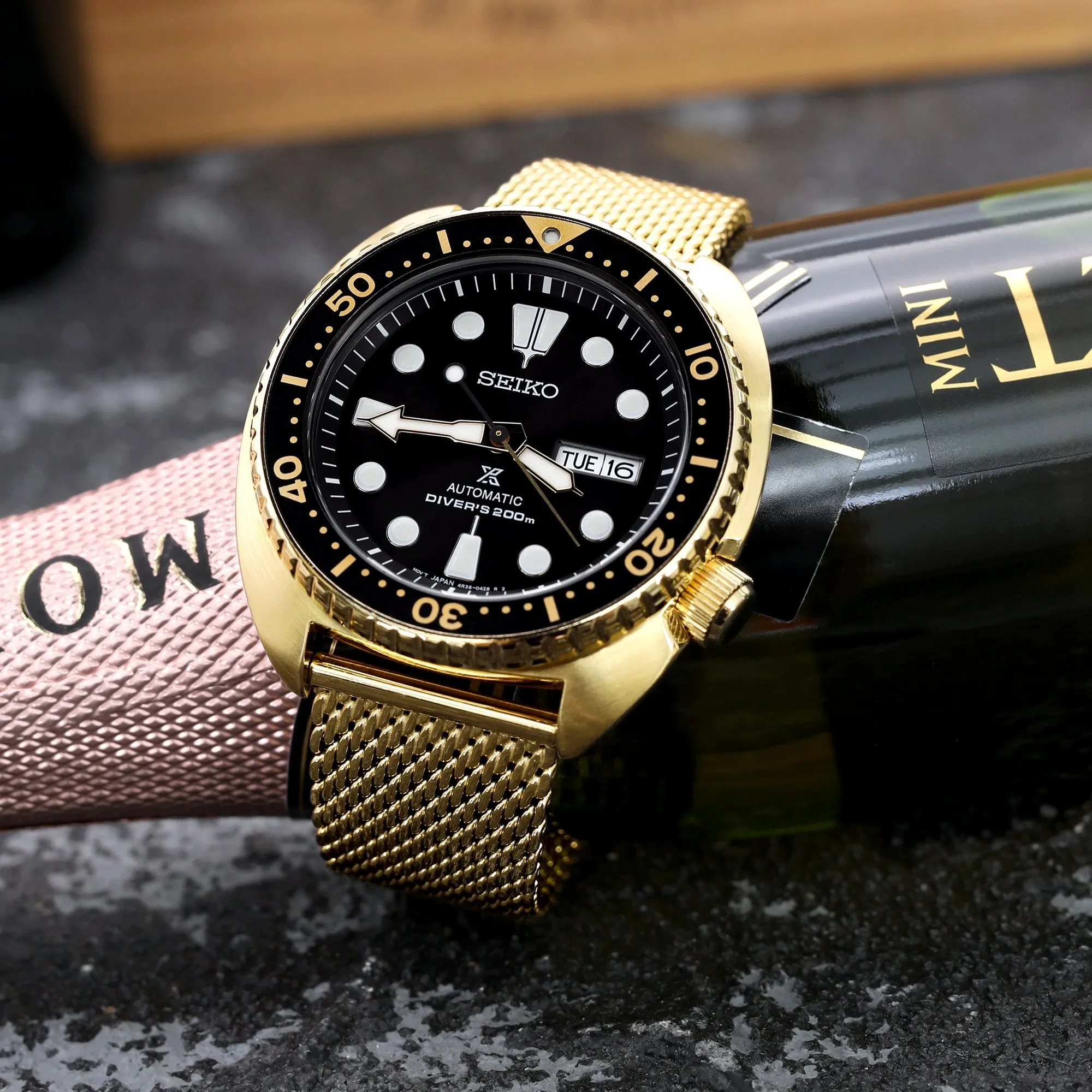 20mm, 22mm Tapered Milanese Wire Mesh Band, Polished IP Gold