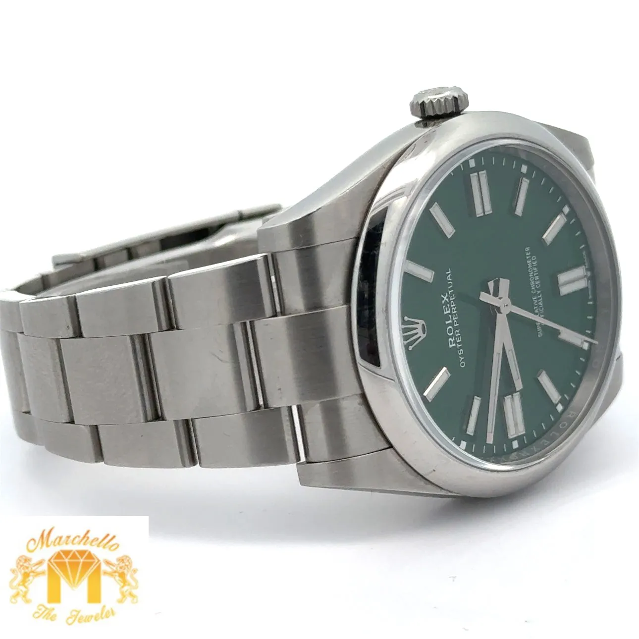 41mm Rolex Watch with Stainless Steel Oyster Bracelet (Rolex papers, smooth bezel, green dial) (Model number: 124300)