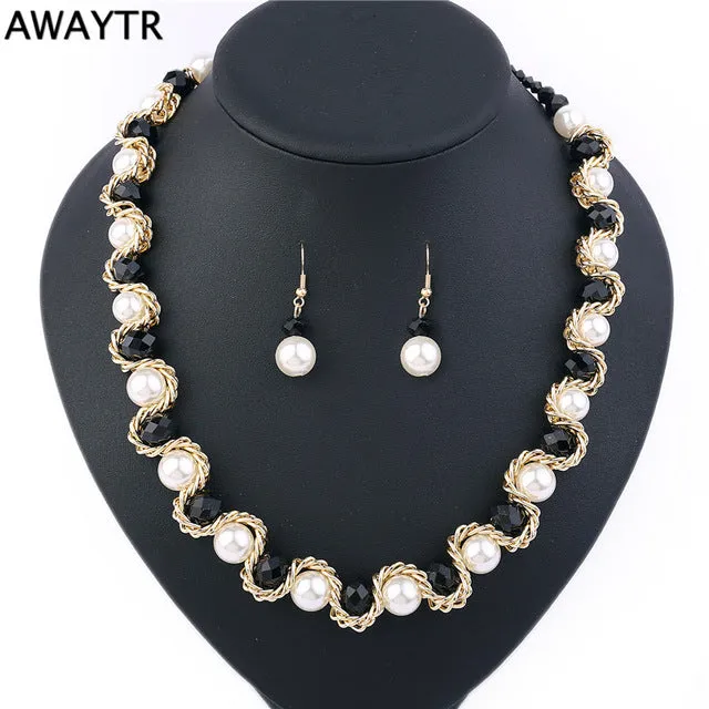 AWAYTR 2017 Elegant Women Crystal Pearl Jewelry Set New Costume Simulated-pearl Necklace Earrings Jewelry Sets For Wedding Gift