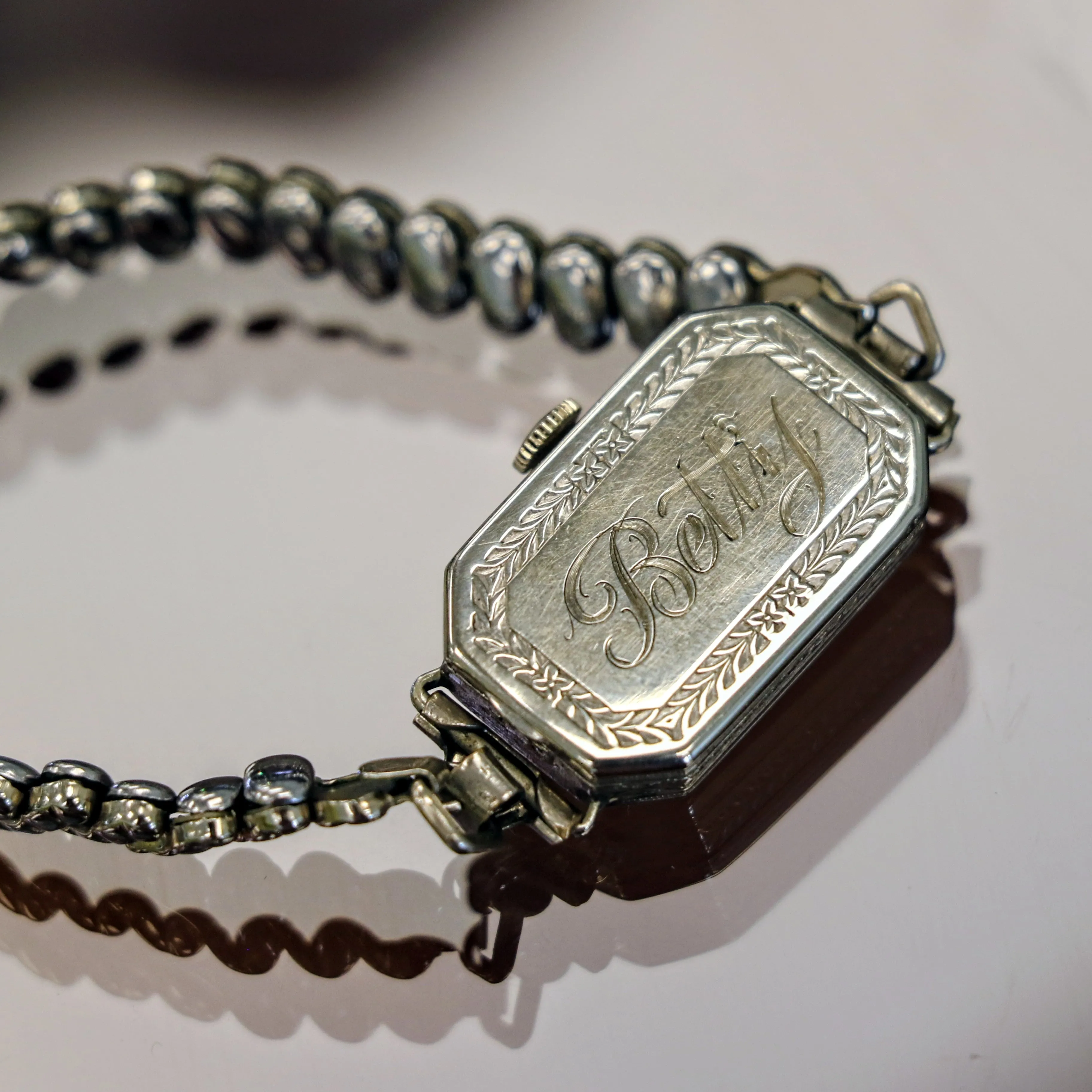 BULOVA 1926 Baroness Ladies Wristwatch Cal. 6AF 15 Jewels Art Deco Watch 14K WGF