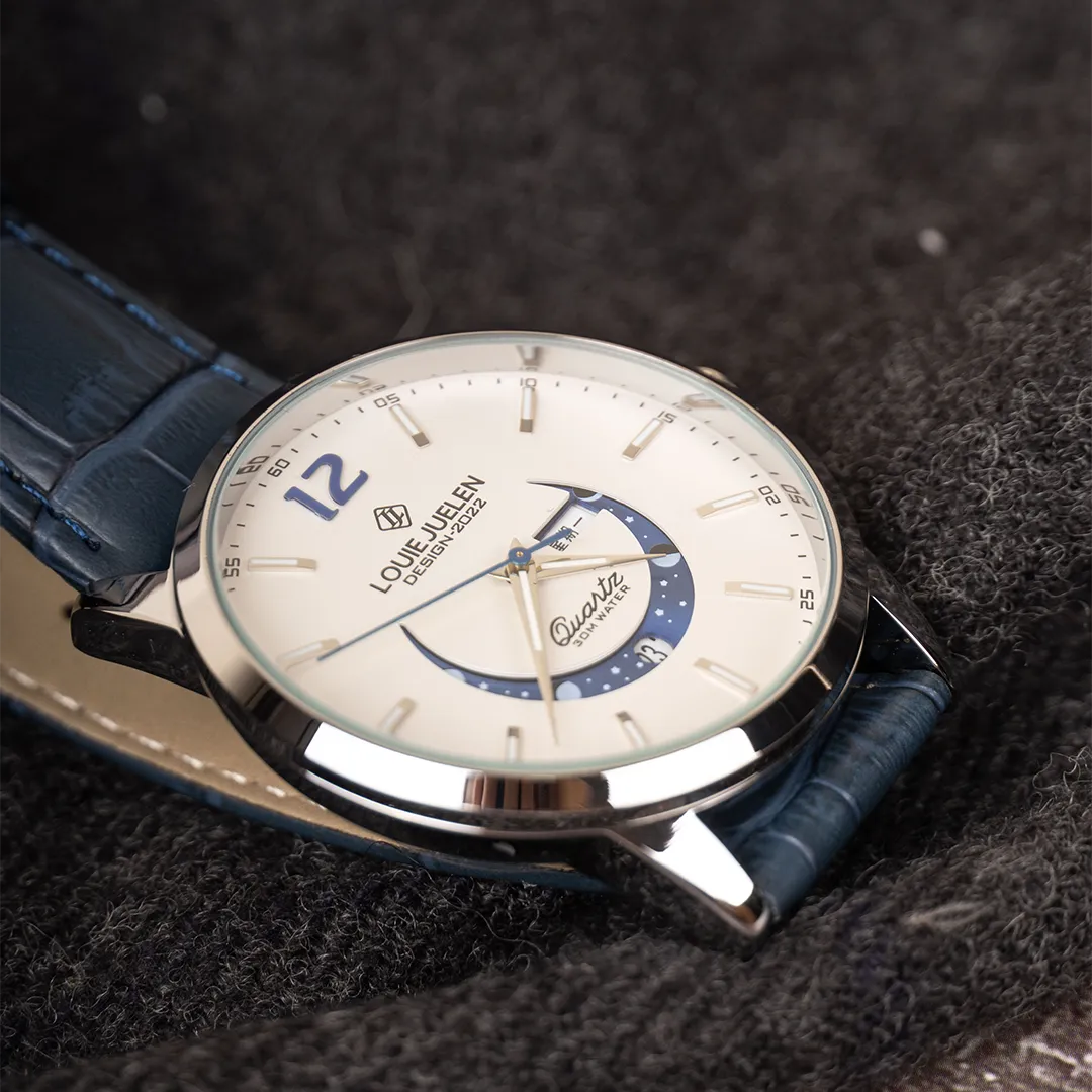 Chic Radiant Moonphase Timepiece