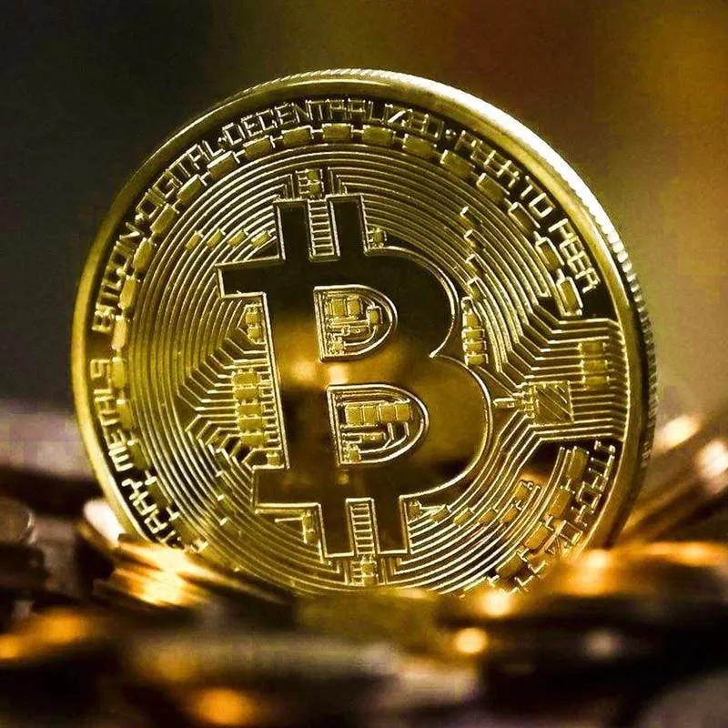 Creative Gold Plated Bitcoin Collectible