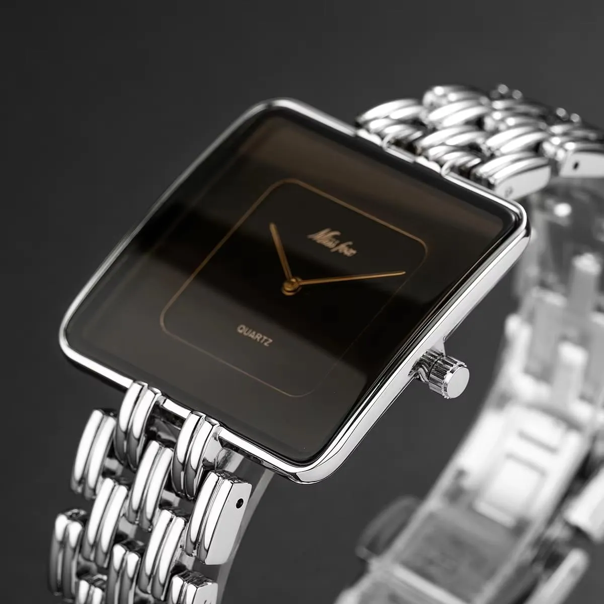FANMIS Men's Classic Square Quartz Wrist Watch Minimalist Gold Watch Business Waterproof Watches Stylish Design with Classic Timekeeping