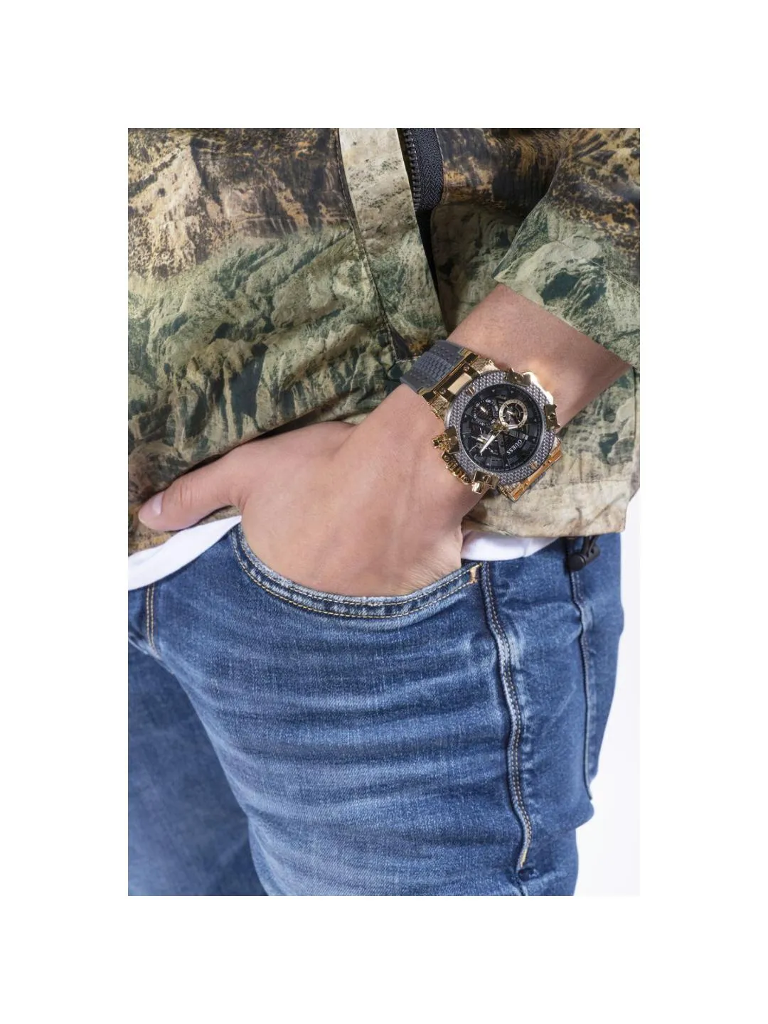 Guess Black Dial Men Analog Watch - GW0486G2