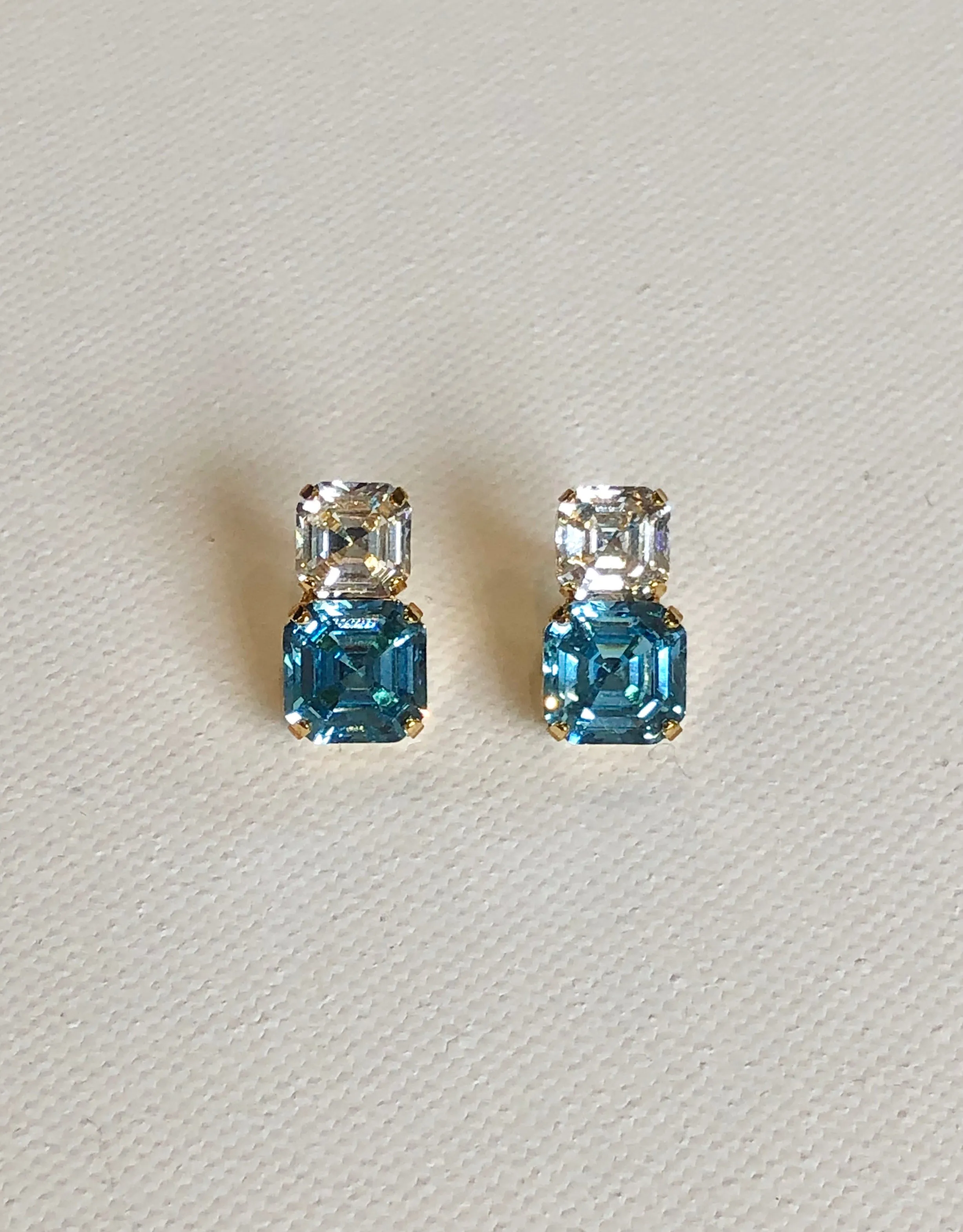 Hip To Be Square Double Studs