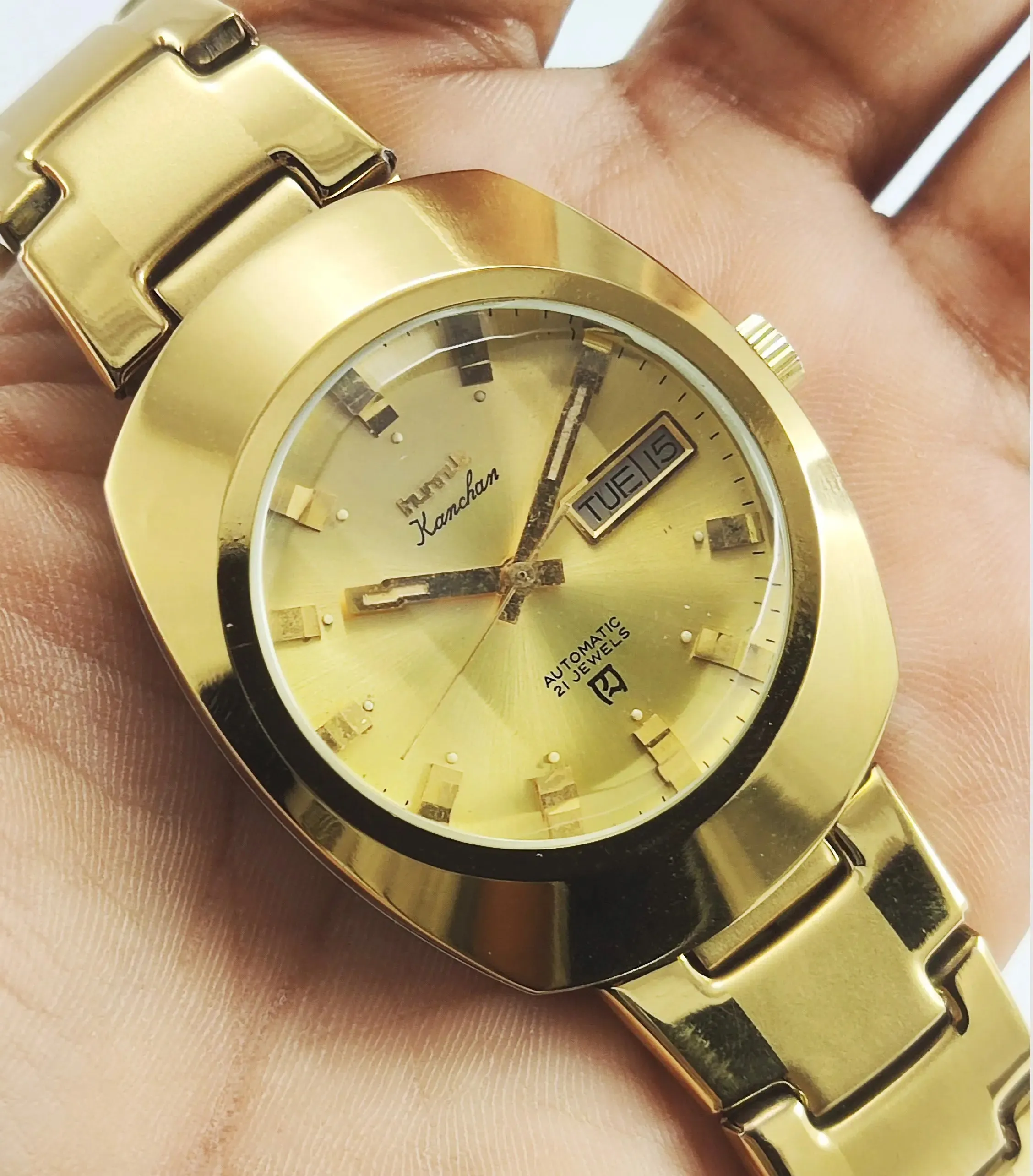 HMT Kanchan Para Shock 21 Jewels Golden Dial Day Date Function Mechanical Automatic Men's Wrist Watch