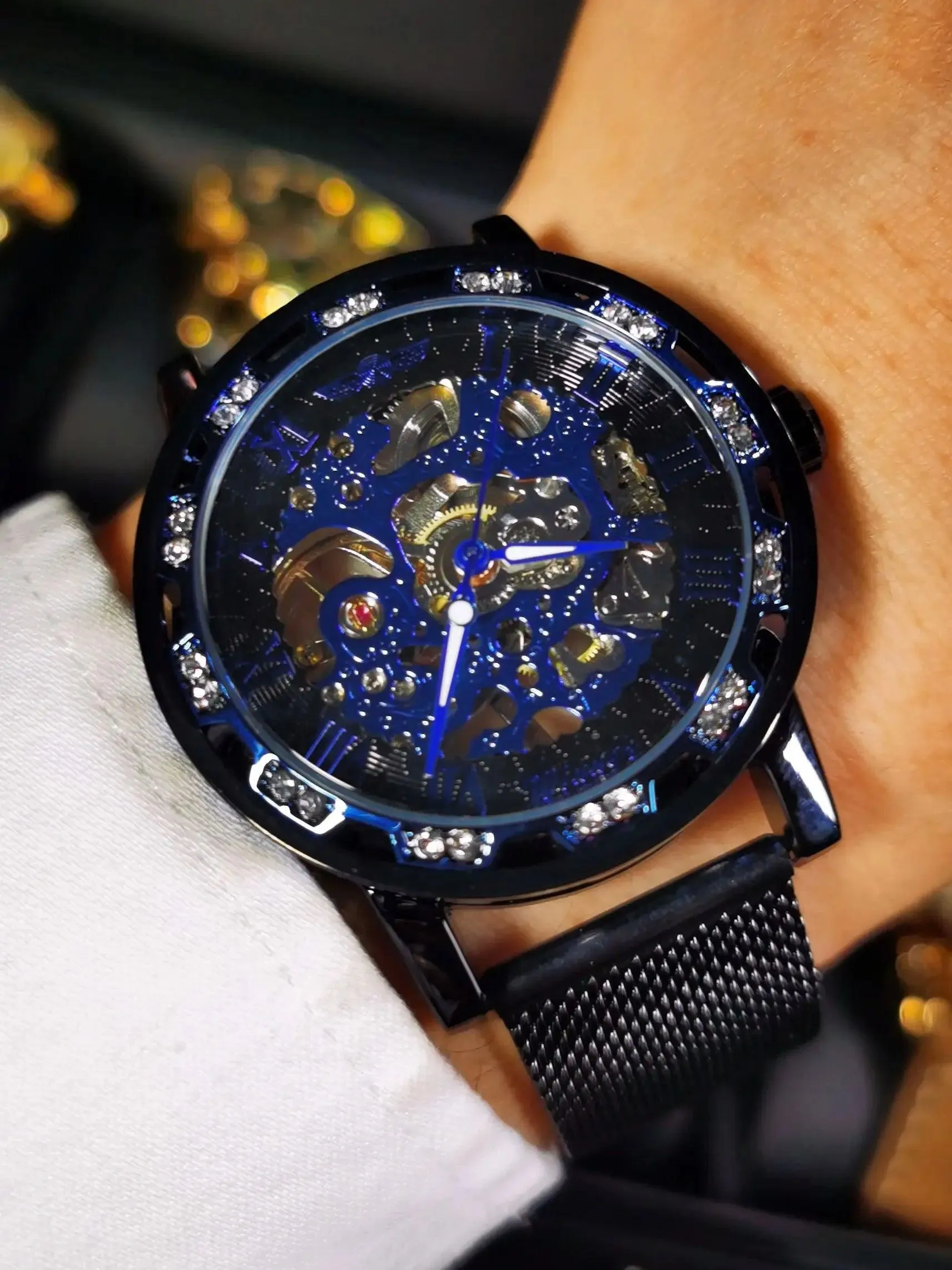 Manuelle mechanische Armbanduhren für Männer: stilvoll und elegant