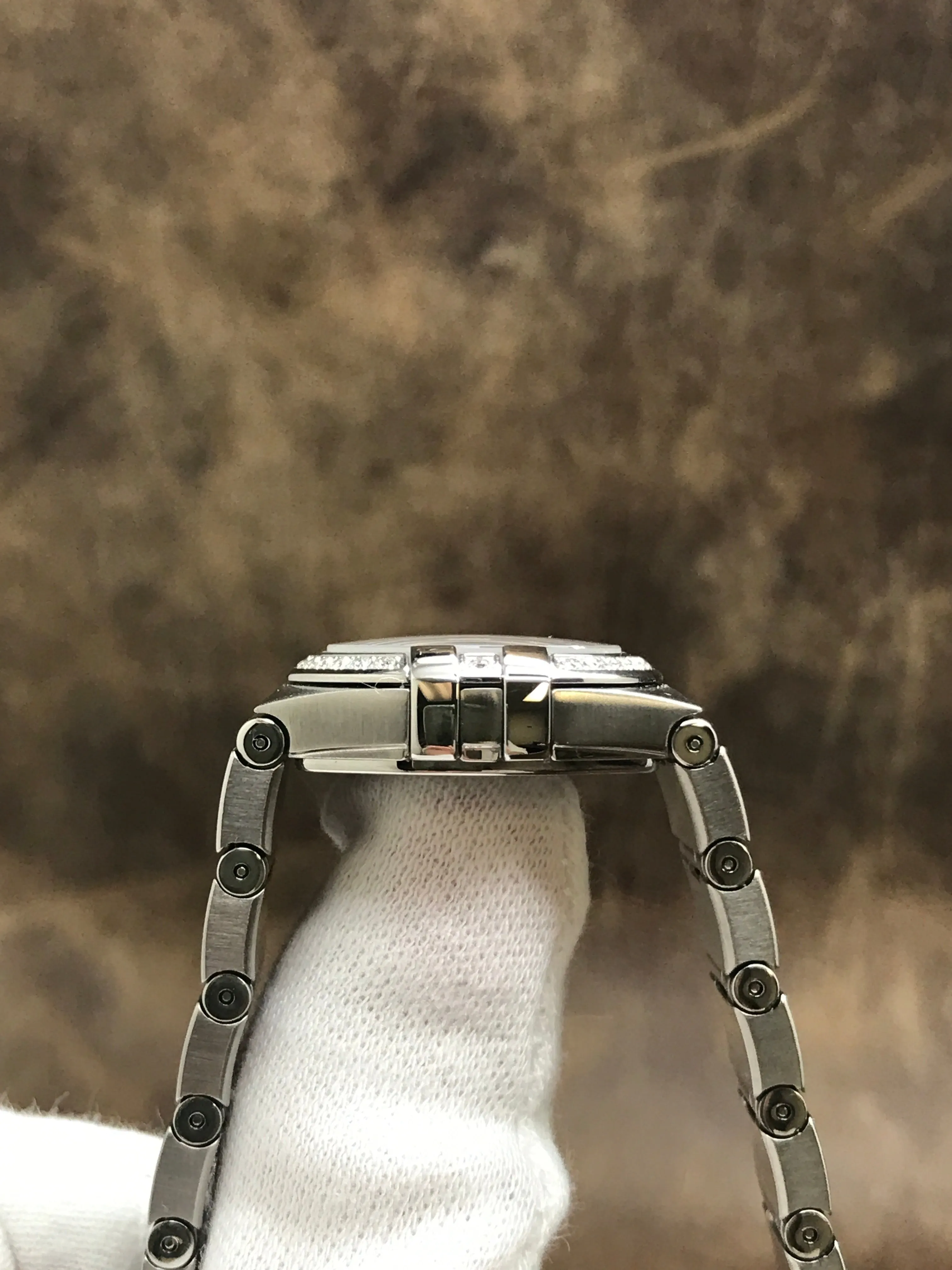 Omega Constellation 123.15.24.60.55.006 MOP Diamond Dial Quartz Women's Watch