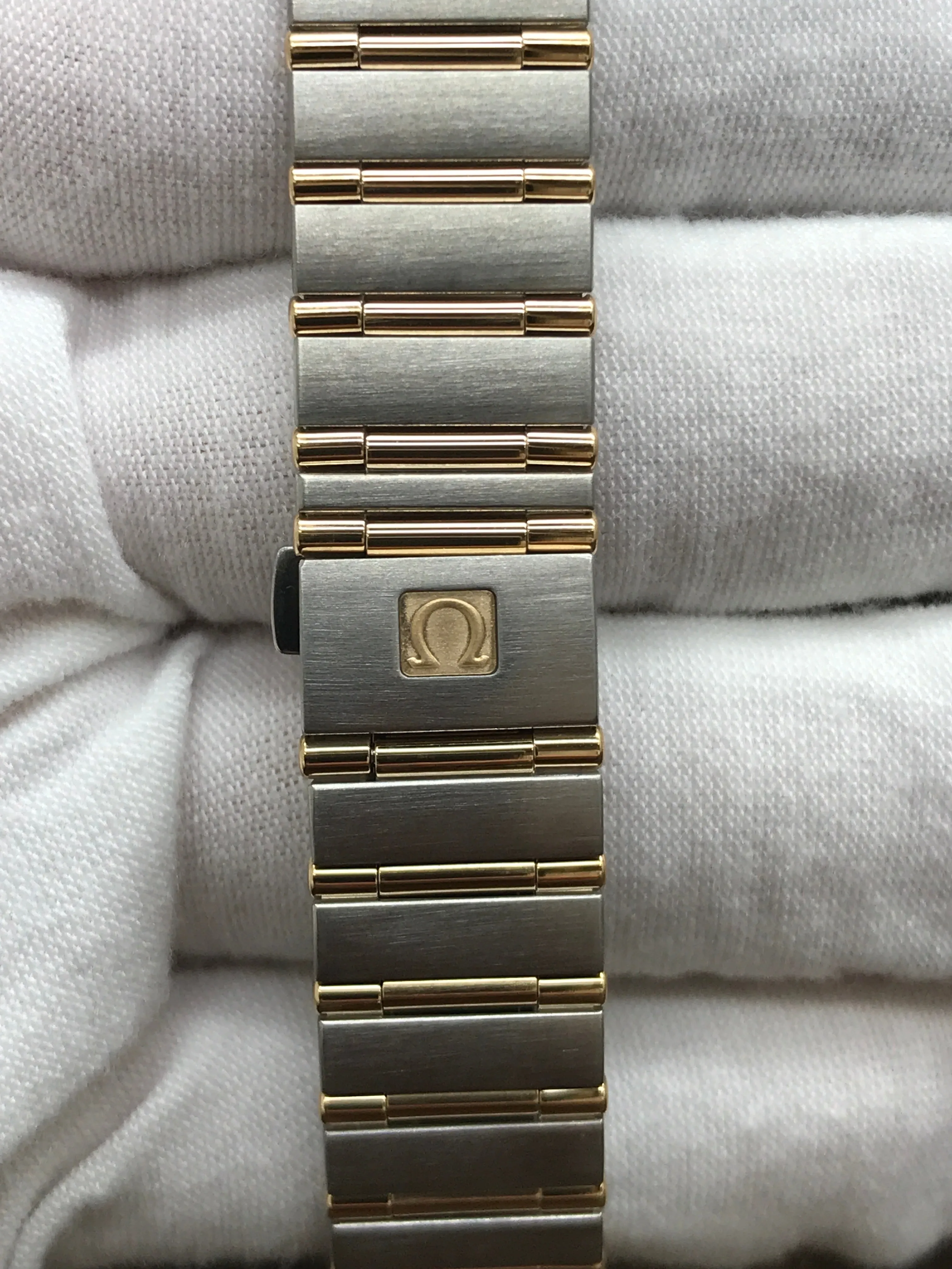 Omega Constellation 795.1202 Mother of Pearl Dial Quartz Women's Watch