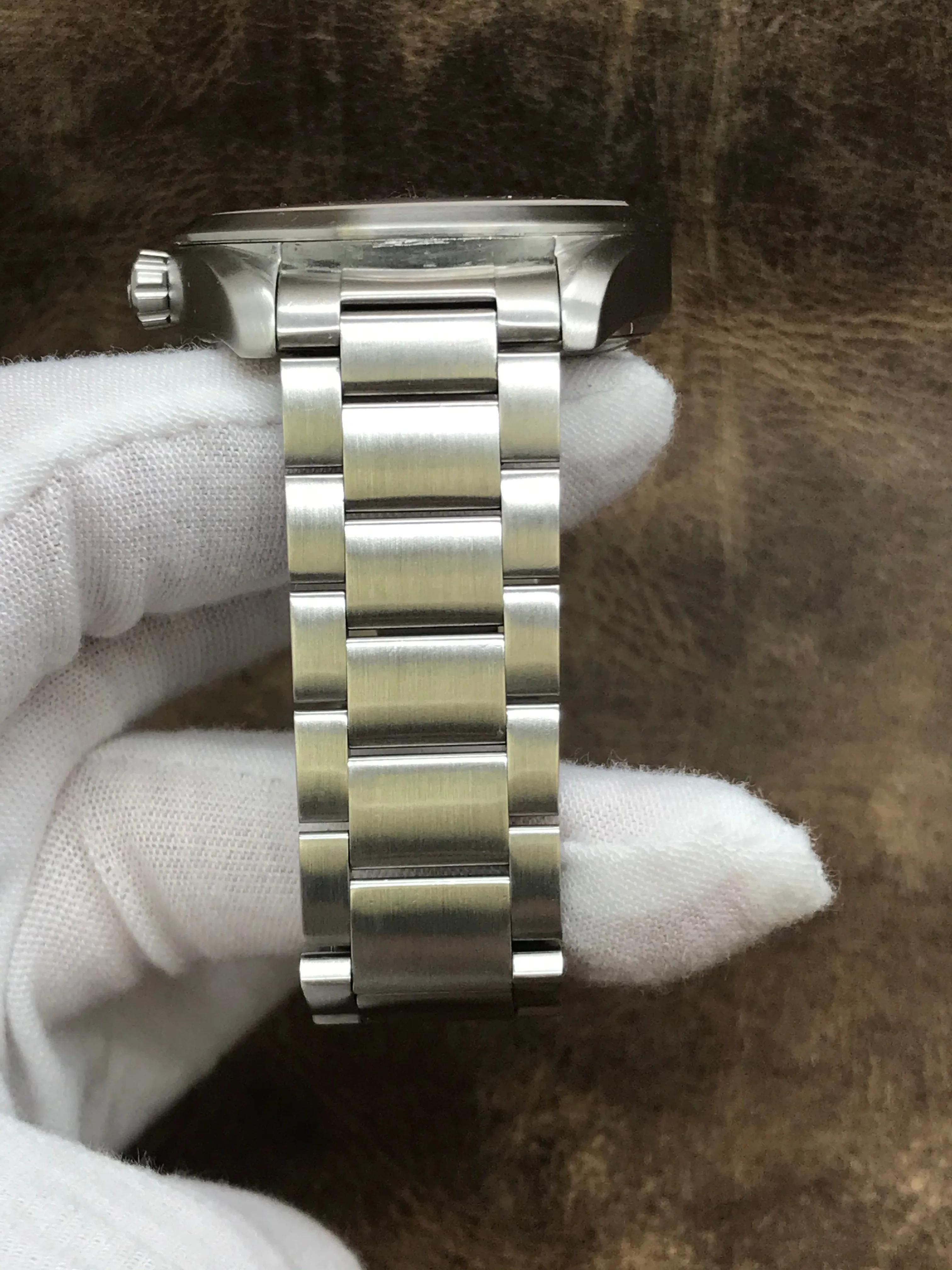 Omega Railmaster 220.10.40.20.06.001 Silver Dial Automatic Men's Watch