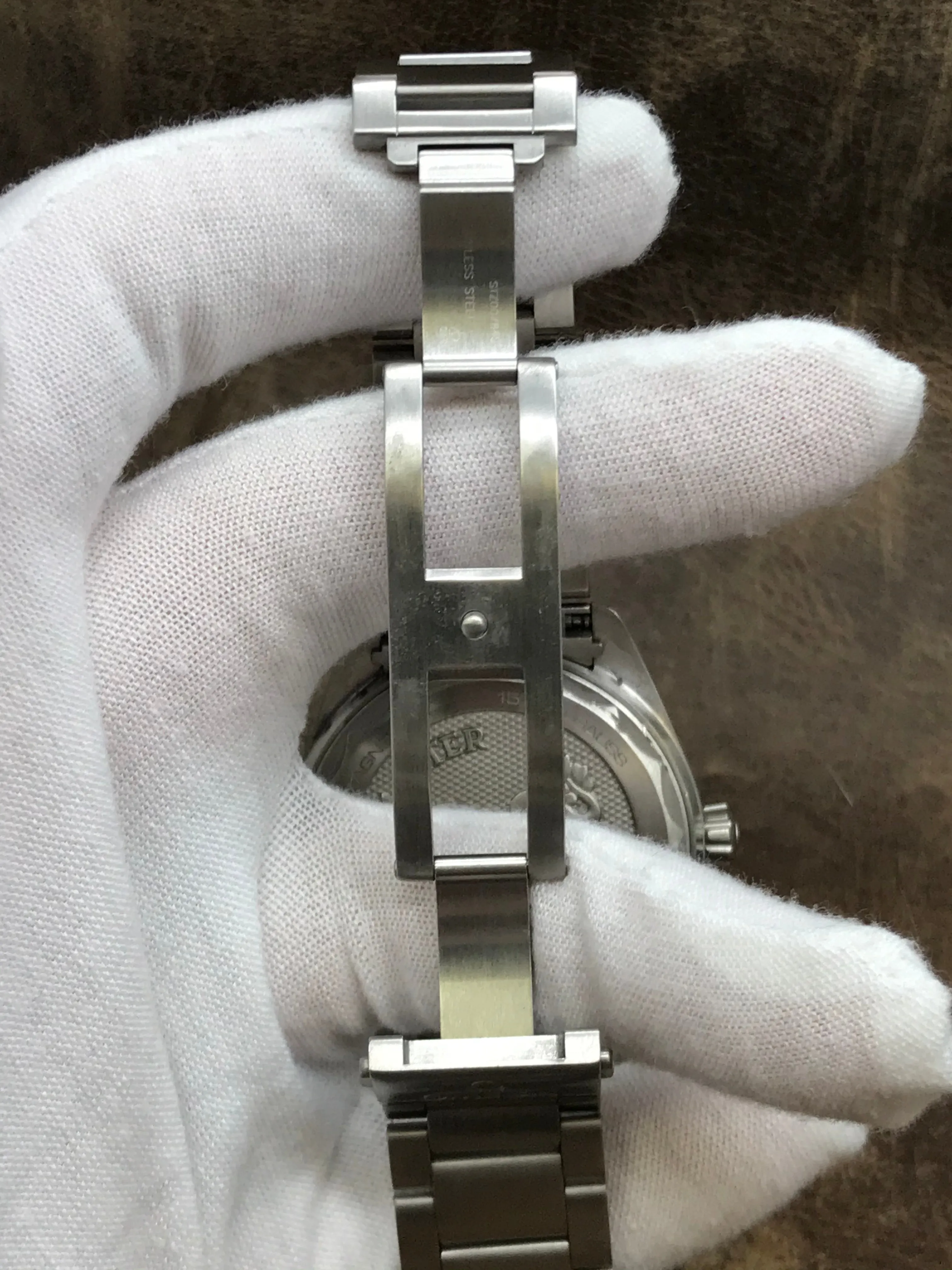 Omega Railmaster 220.10.40.20.06.001 Silver Dial Automatic Men's Watch