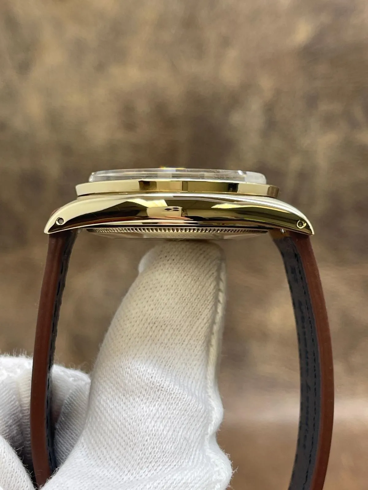 Rolex Date 34mm 14K Yellow Gold 1501 Brown Mosaic Dial Automatic Watch