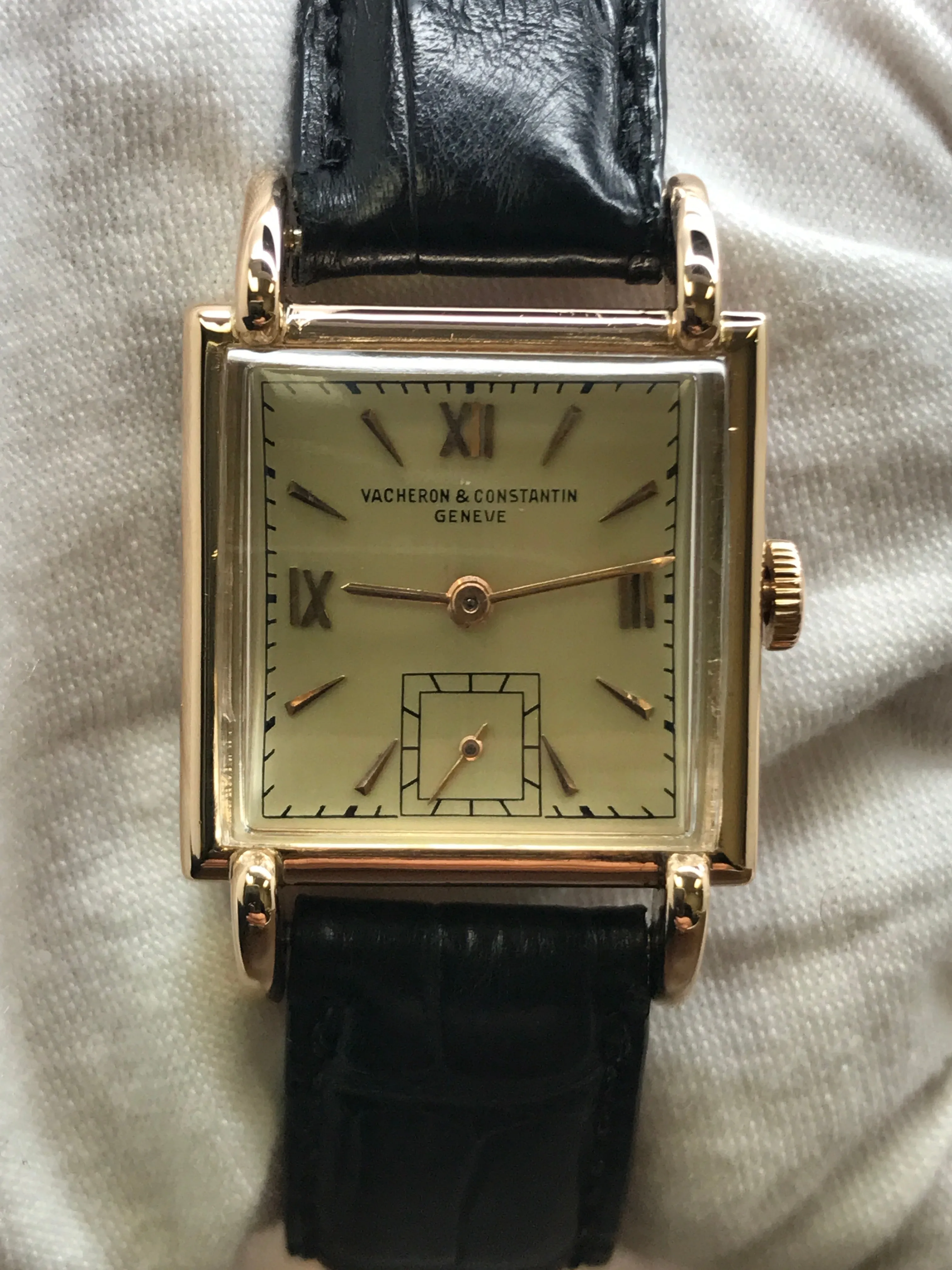 Vacheron Constantin Vintage Square 458 Champagne Dial Manual Wind Watch