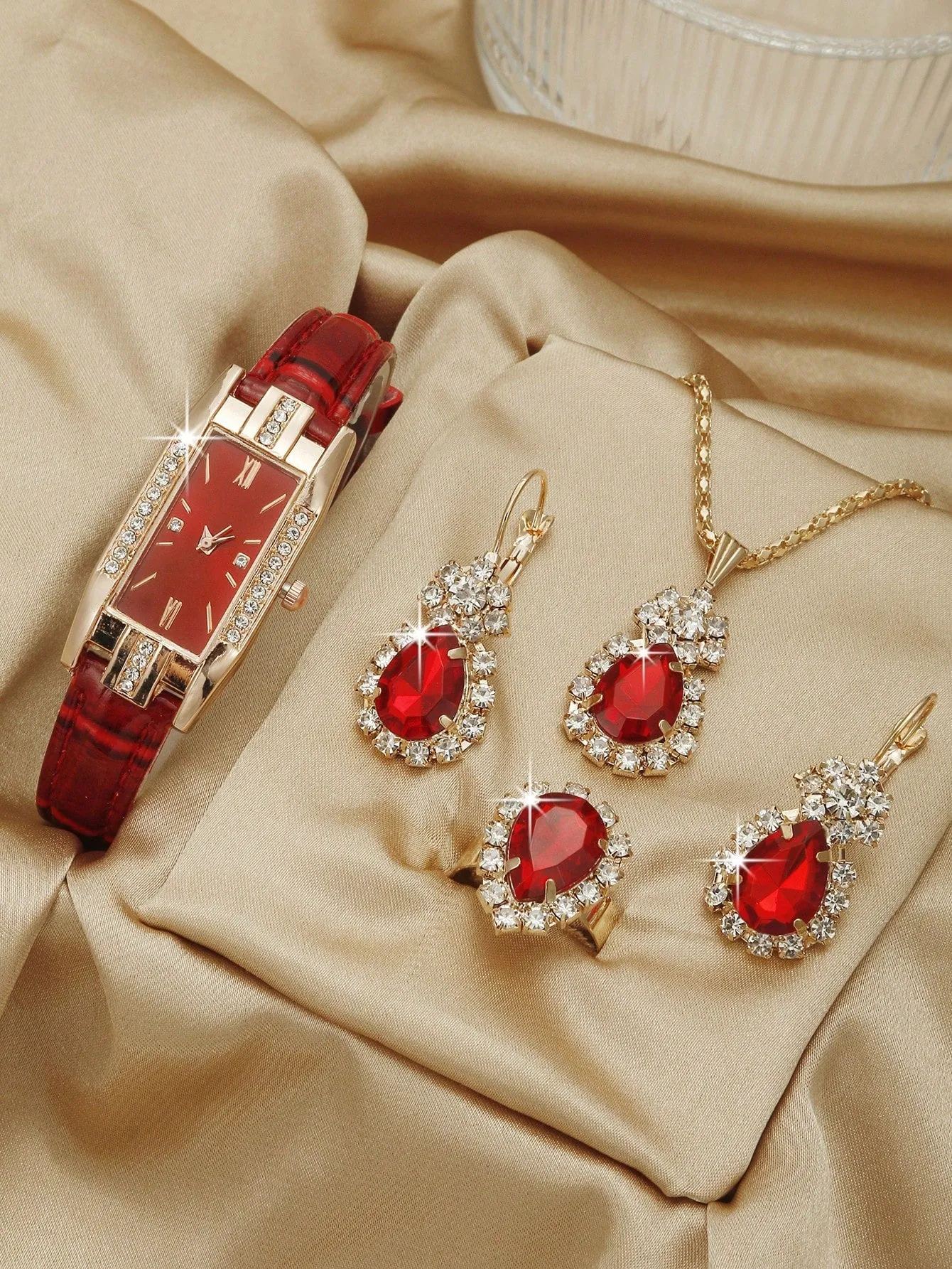 Women's Casual and Elegant Quartz Wristwatch 3 Pcs Set