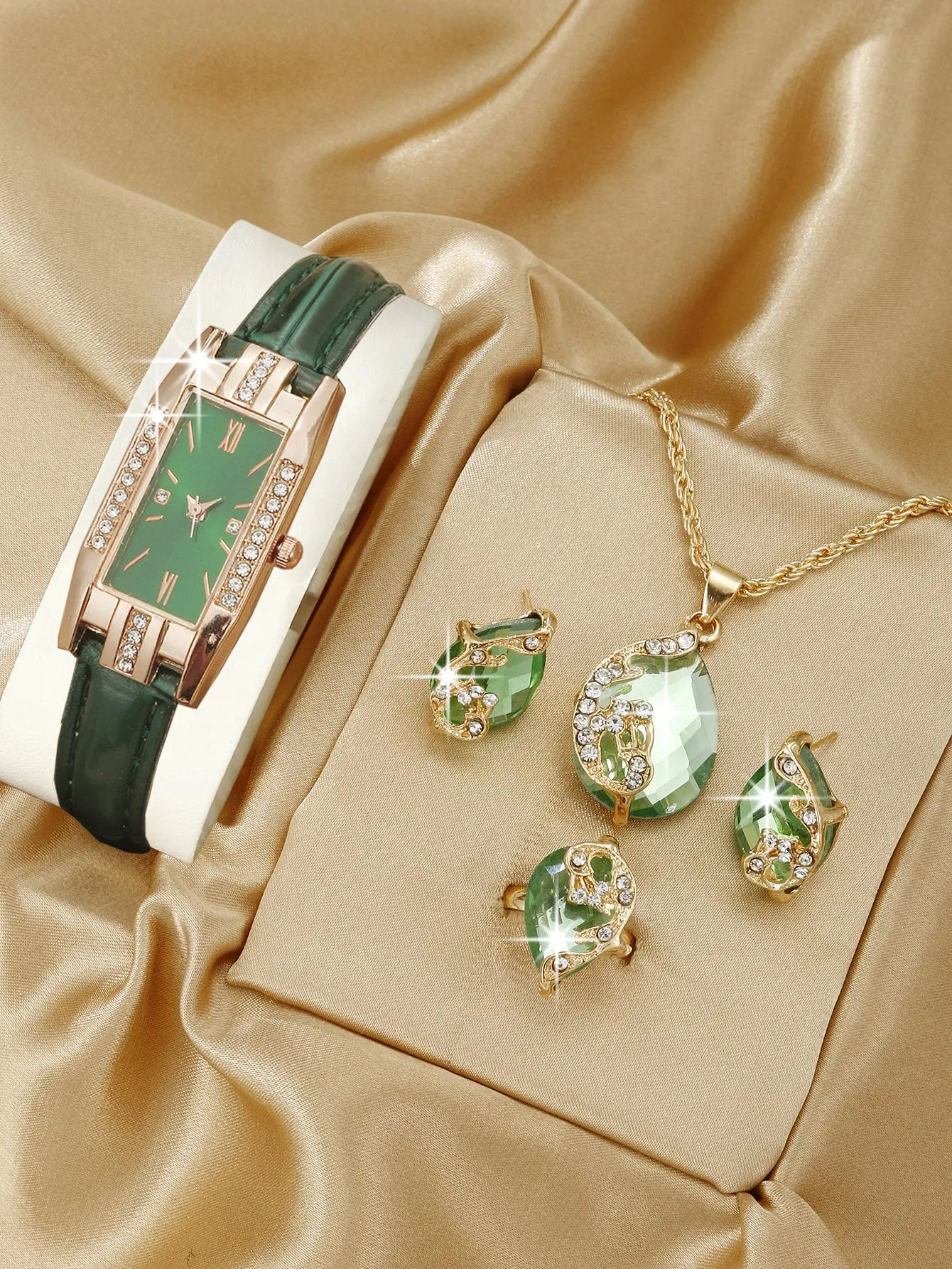 Women's Casual and Elegant Quartz Wristwatch 3 Pcs Set
