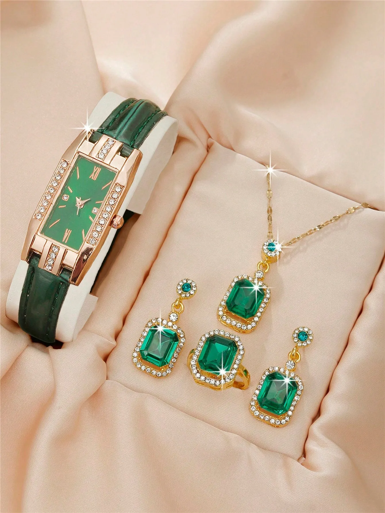 Women's Casual and Elegant Quartz Wristwatch 3 Pcs Set